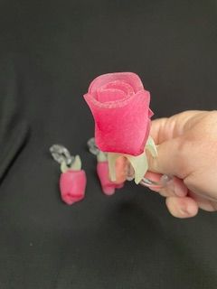 Four (4) Pink Rose Nap Rngs