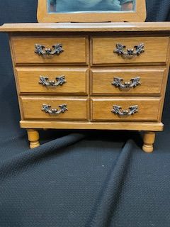 Norleans Jewelry Box