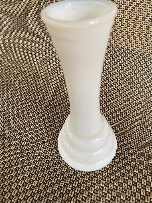 white Randall Randall Art Deco shorty, 6”