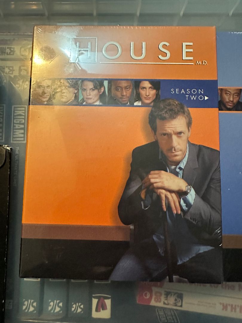 House M.D. Season 2, 8 x 6 x 1