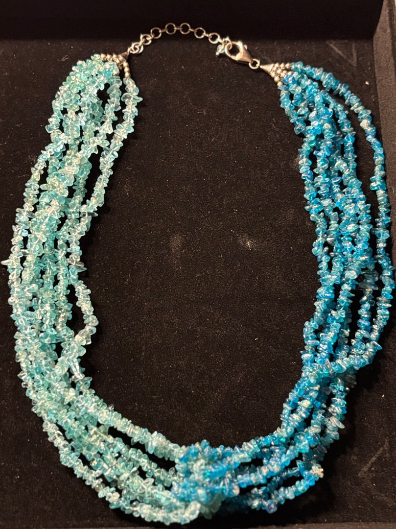 Blue  Blue stone chip necklace