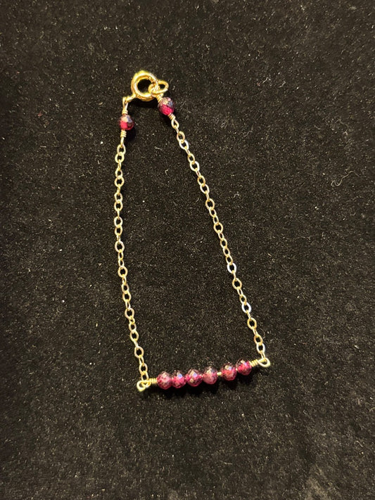 Red  Garnet beaded bracelet, 7”