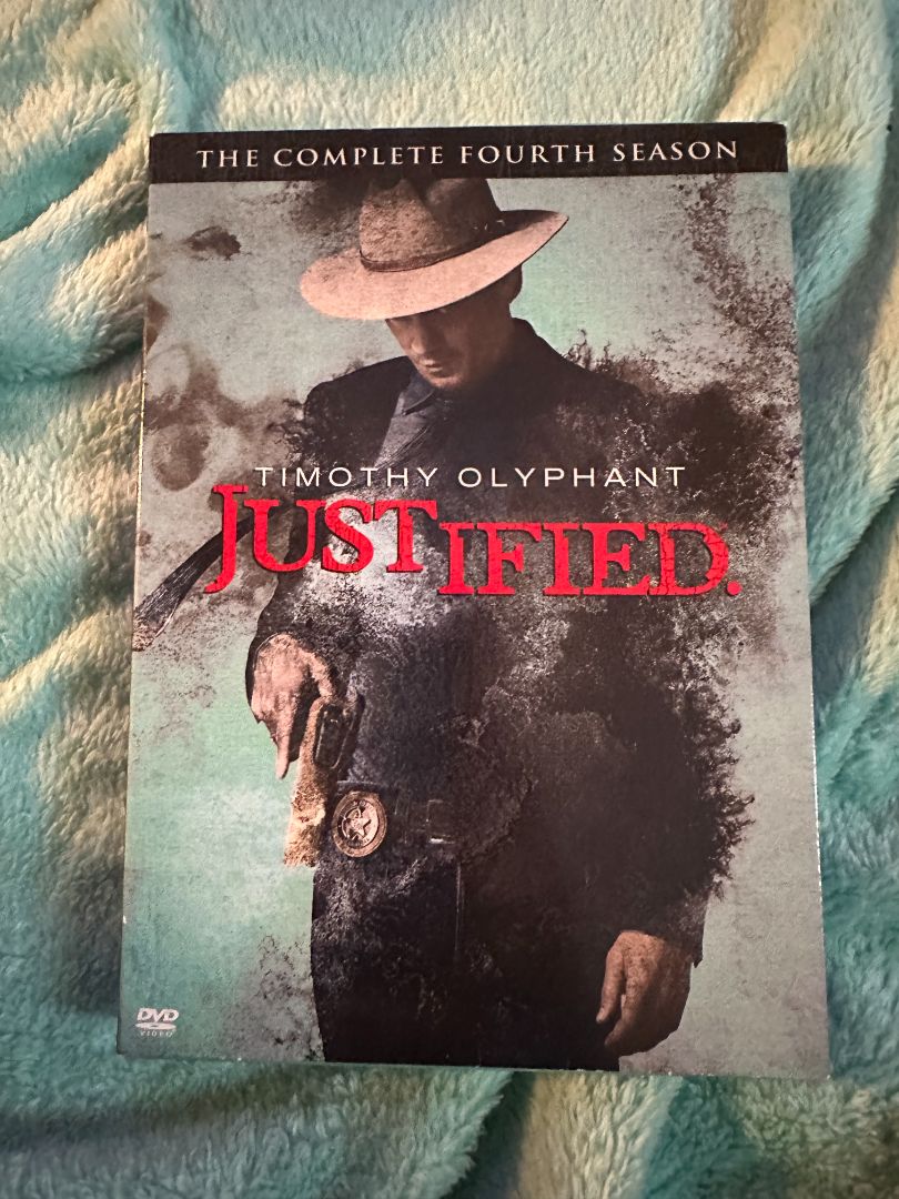 Justified Fourth Season DVD Set, 9 x 5 x 1
