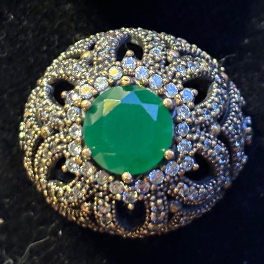 Green  Dome green onyx ring, 8.5