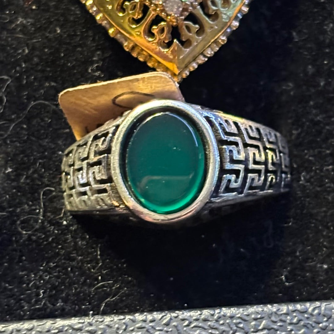 Green  Green onyx men's ring, 10.75