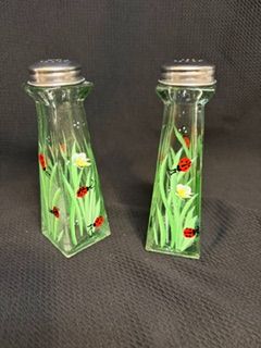 Pair Ladybug Shake