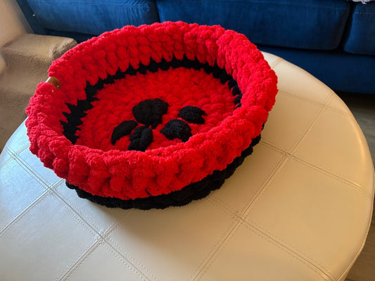 Red black Lotus Bespoke Originals Pawsitively Red Pet Bed, 17 inch