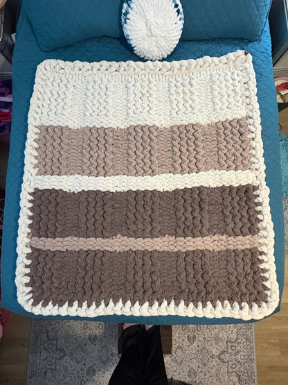 Velvet Sands - Sand & Cream, 50 x 54