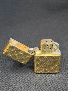 Vtg "Venetian" Zippo