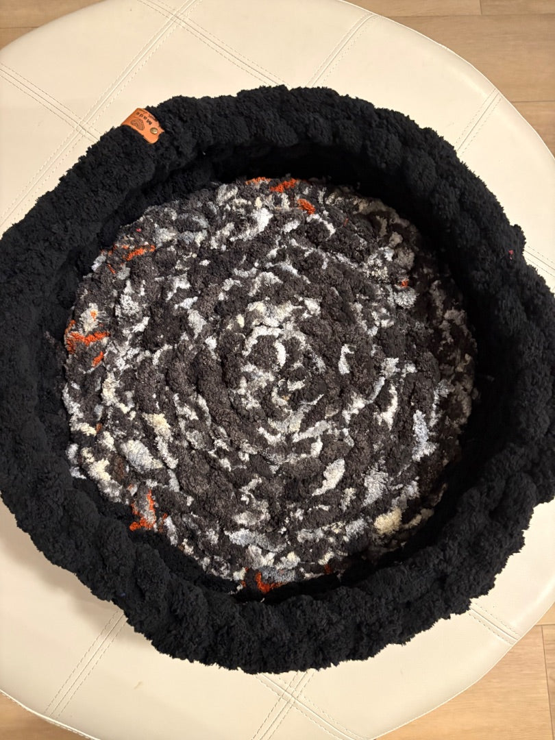 Black white silver Lotus Bespoke Originals Obsidian Hideaway Pet Bed, 18