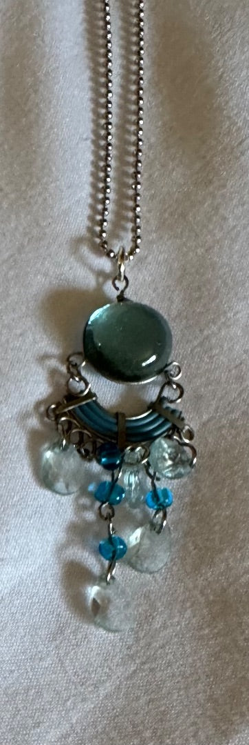 SS blue accent necklace