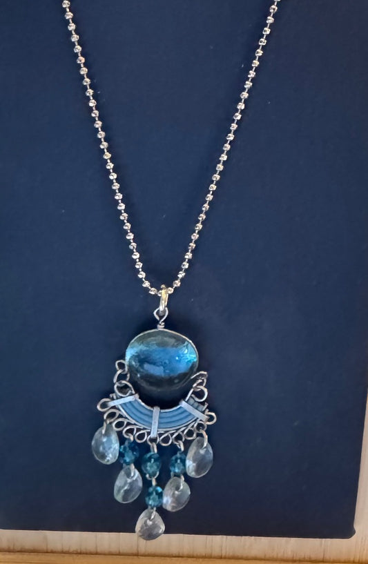 SS blue accent necklace