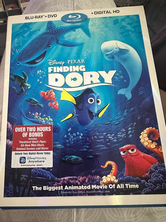 Disney Finding Dory - No Digital Bluray, 5 x 4 x 1