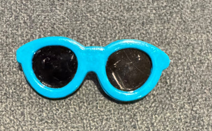 Little blue sunglasses pin