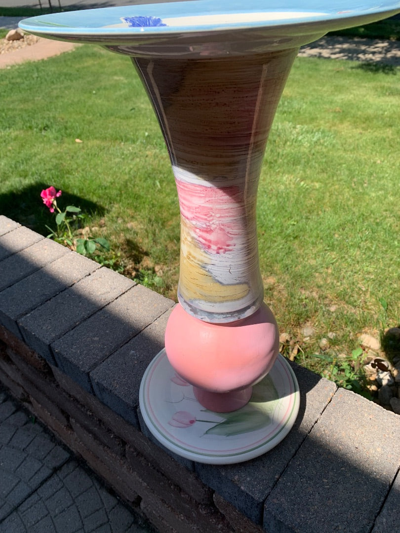 Bird bath pink blue vase flower plate