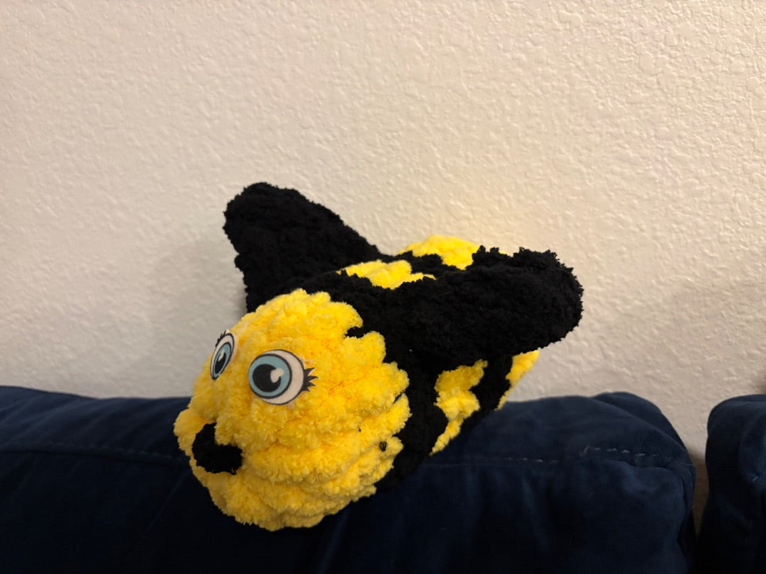 Black wing bee