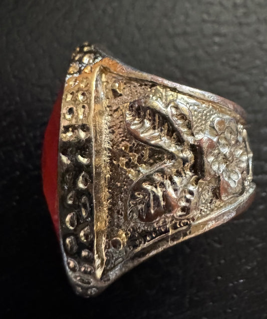 Fx Cornealian goldtone ring