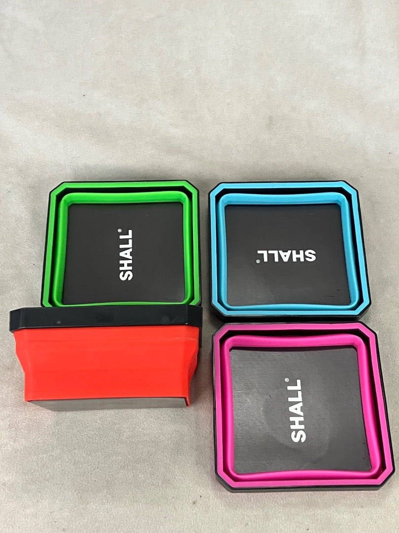 4 collapsible Magmetic containers red, green, blue, pink