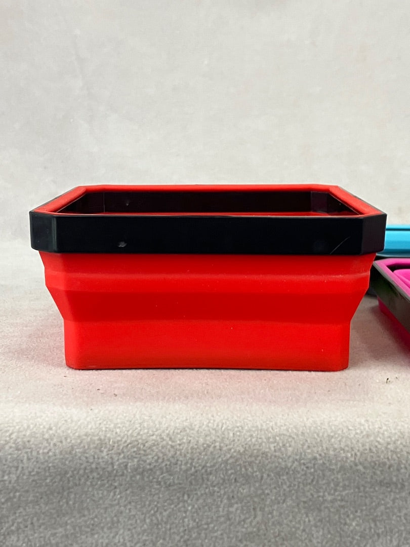 4 collapsible Magmetic containers red, green, blue, pink