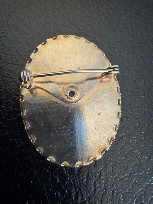 Vtg Singing Angel brooch