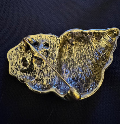 Blue sparkly seashell brooch