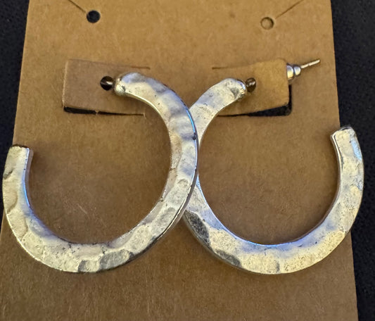 Silvertone hammered finish hoop earrings