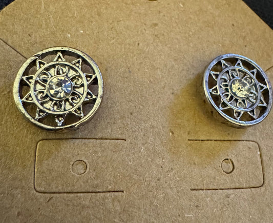 Silvertone small circle earrings