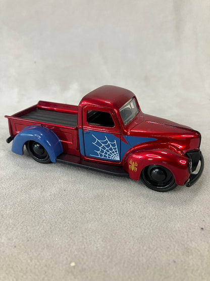 Marvel Spider Man Vintage Chevy Truck 1/64 Scale