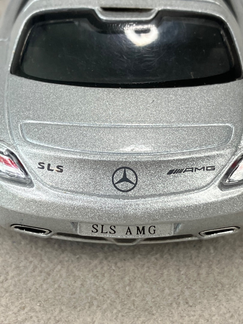 Jaguar Car 1/64 Scale