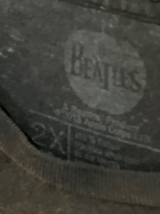 Beatles Sift Tshirt 2X some small tiny holes on bottom