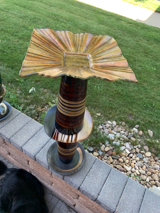 Bird bath brown tall 2 piece gold square plate