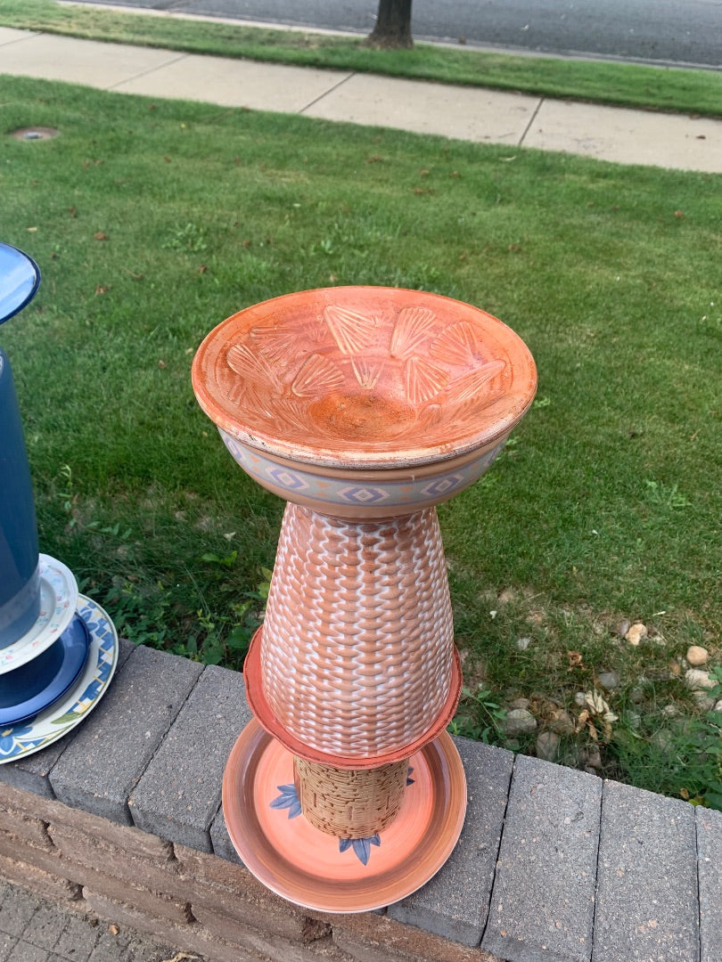 Bird bath aztec peach double bowl