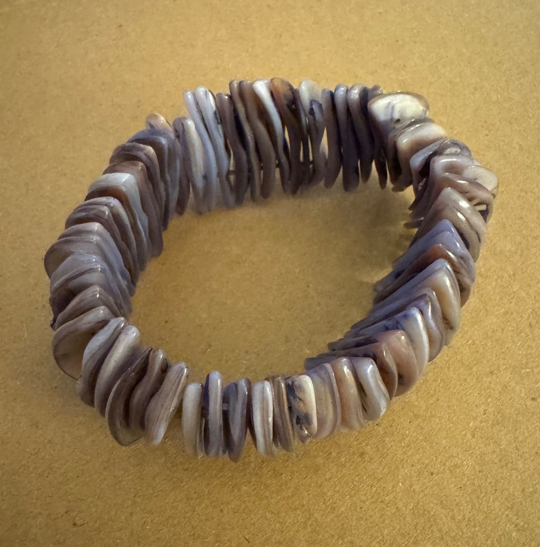 Purple shell stretchy bracelet