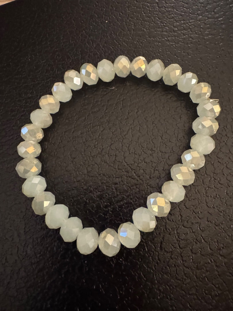 Light blue AB stretchy bracelet