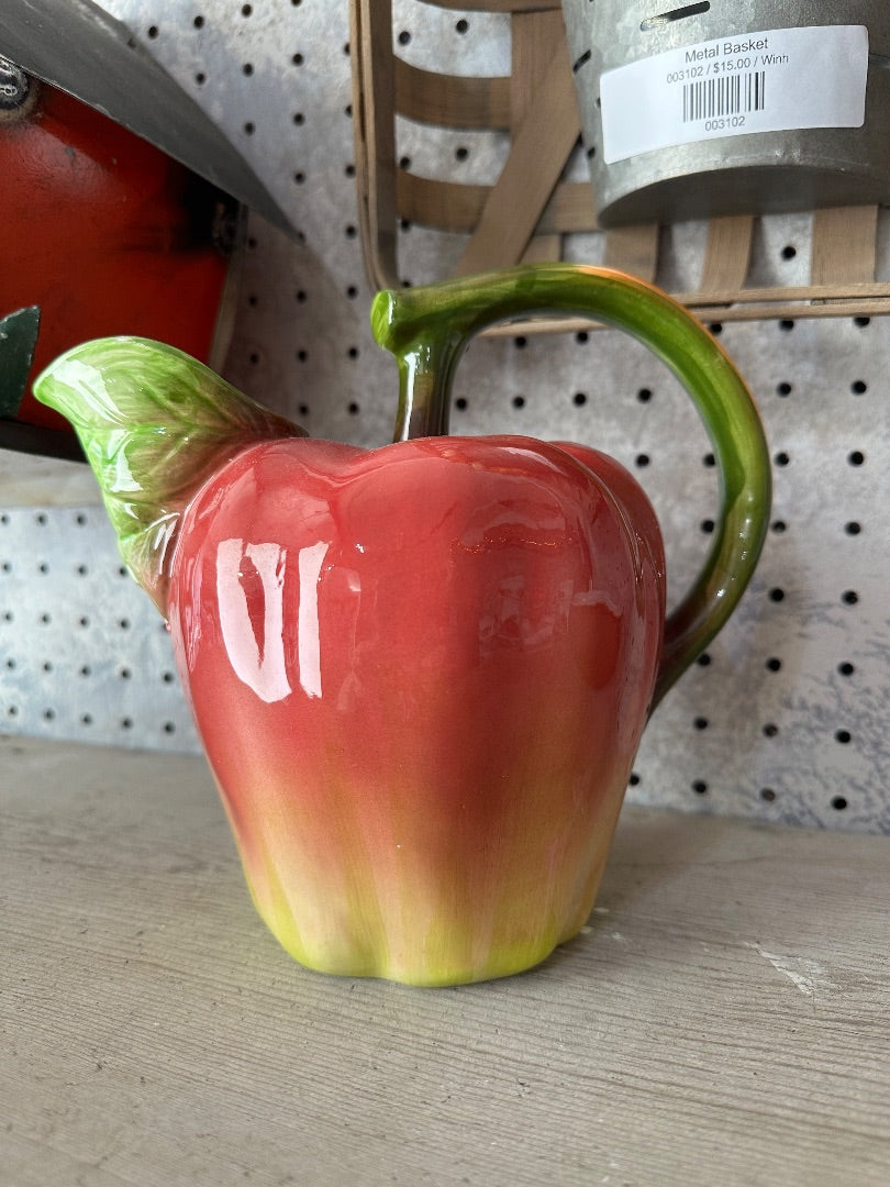 Apple pitcher
