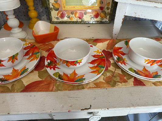 Fall 6 plates and 3 bowls