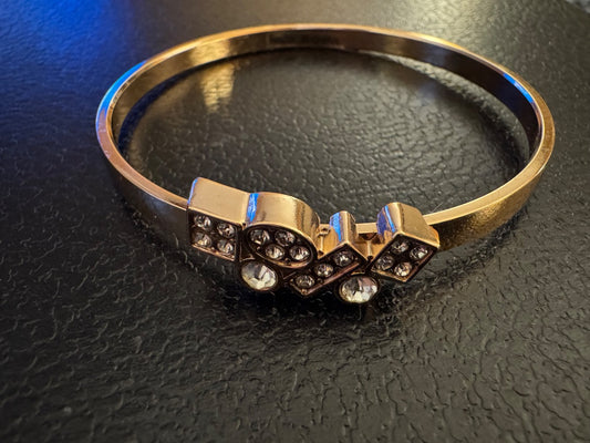Rose gold w/design bangle