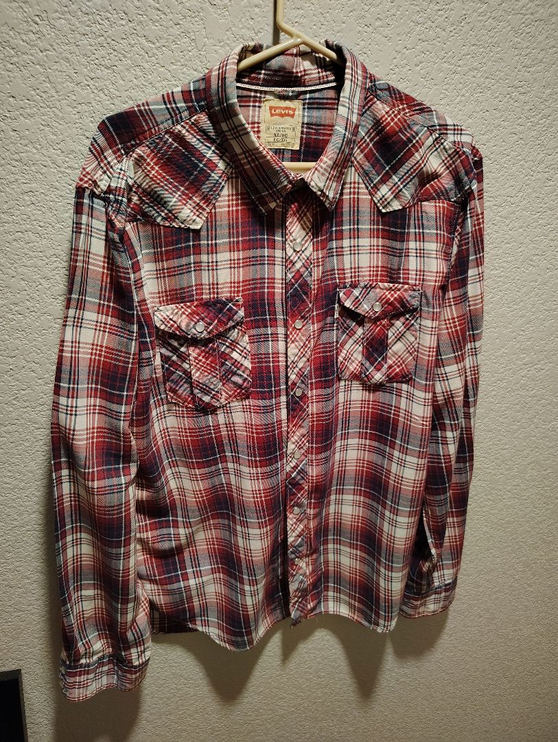 Red Levi's Snap Front Shirt Plaid Long Sleeve, XL