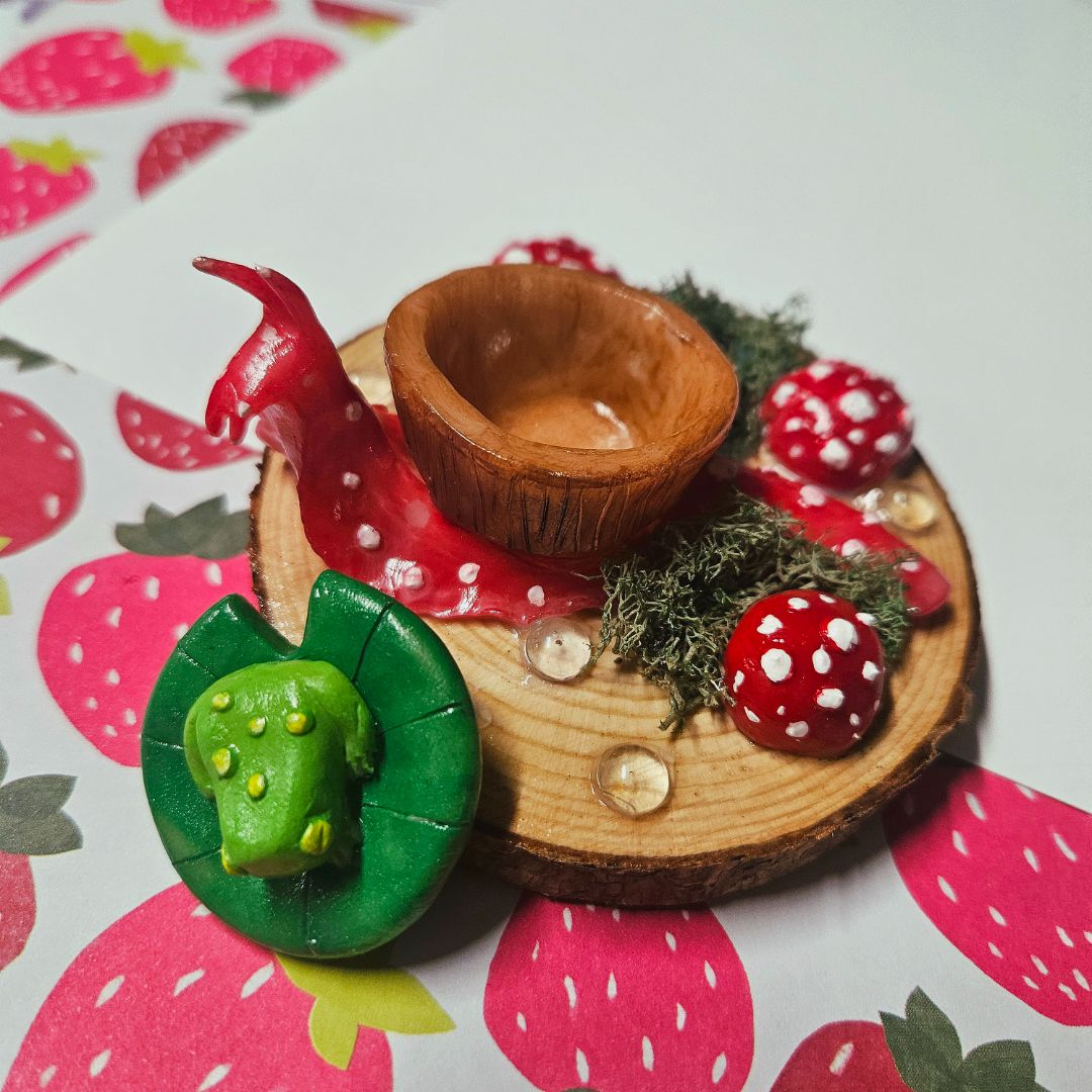 Snail Stool Trinket Dish