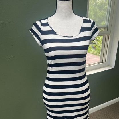 Black/White Stripe Maxi Dress, M