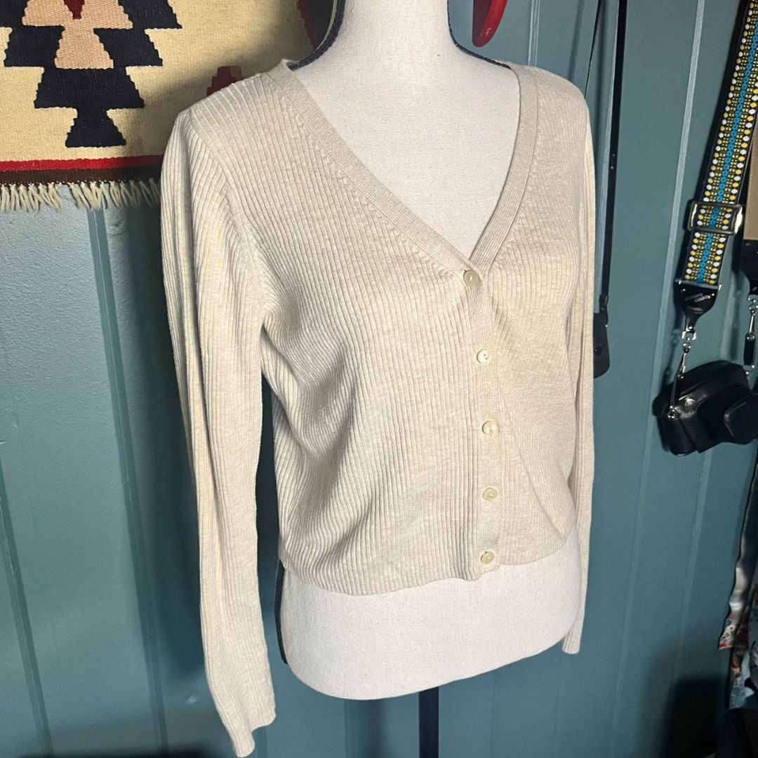 Old Navy Cream Cardigan, M