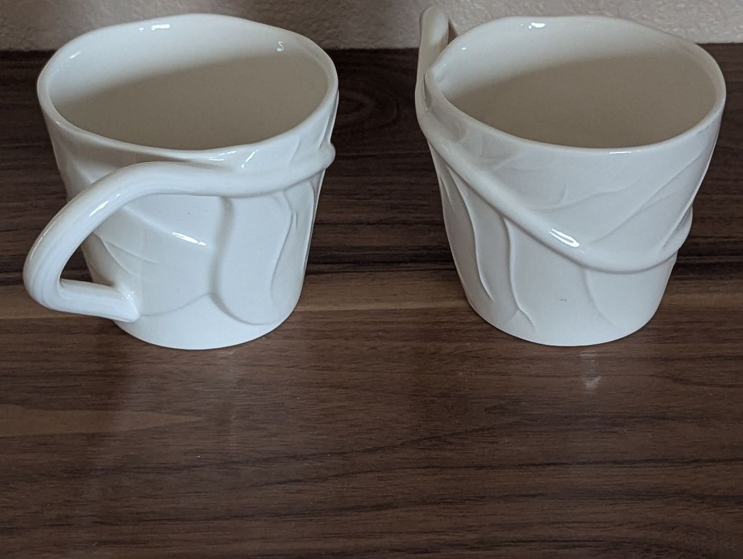 Starbucks 2008 Leaf-Shaped Coffee Cup