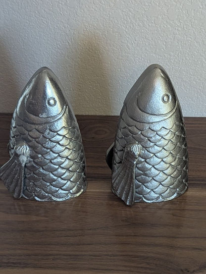 Aluminum Carp wall hangers