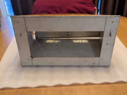 GE automotive lightbulb case/display