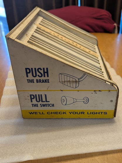 GE automotive lightbulb case/display