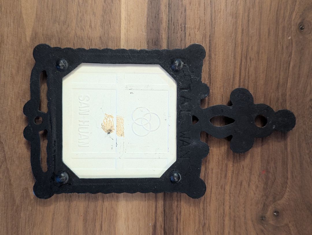 6x ceramic and cast-iron car decor