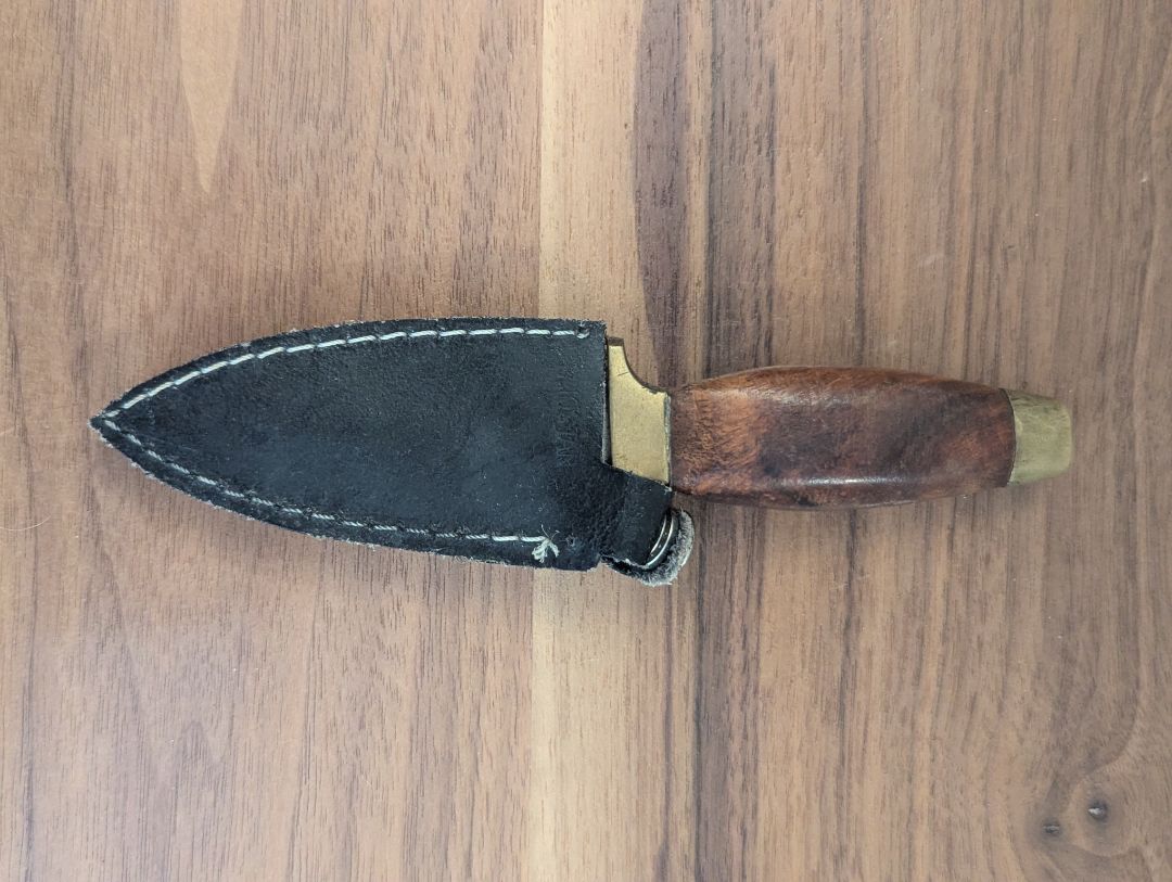 Small knife with sheath