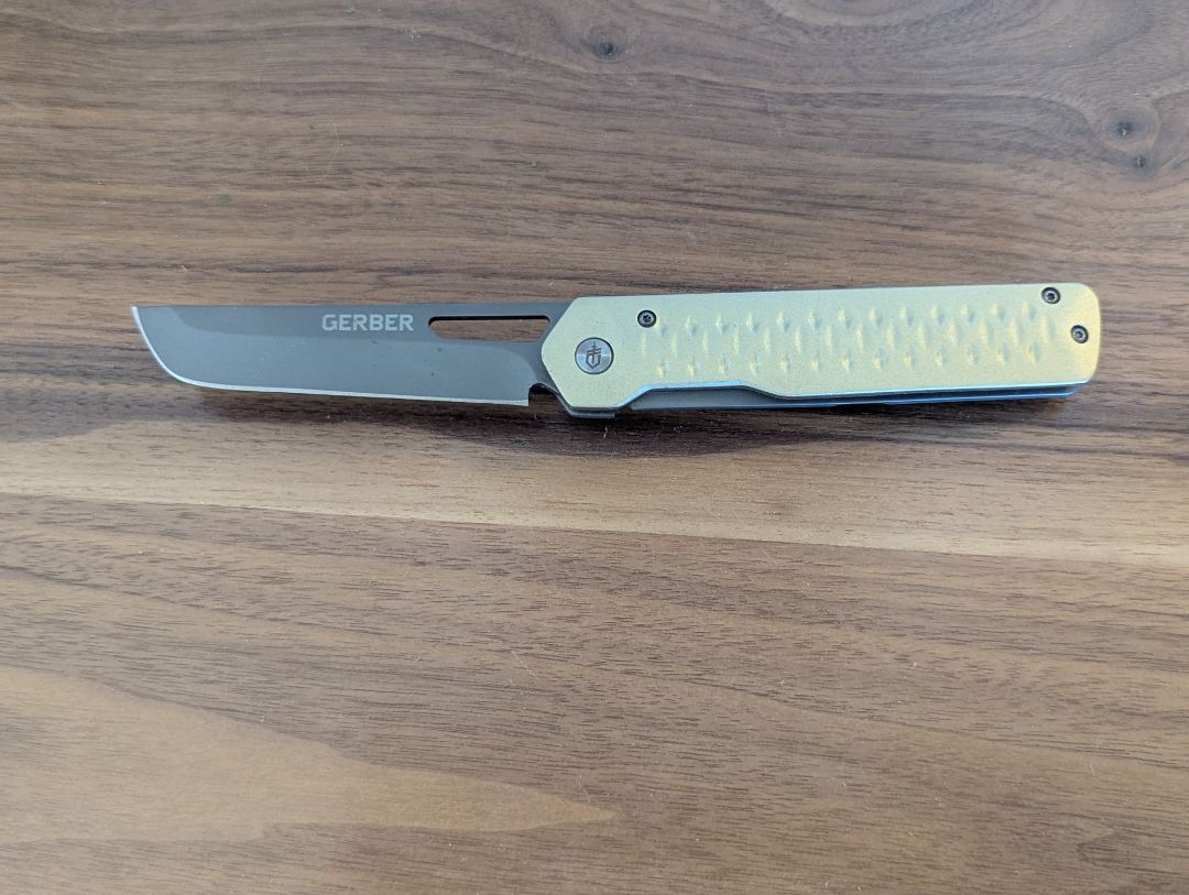 Gerber 3.25" lock blade pocketknife - green