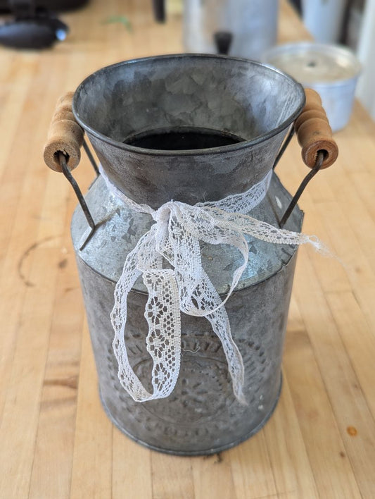 Decorative milk can