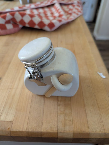 Little storage jars with spoon
